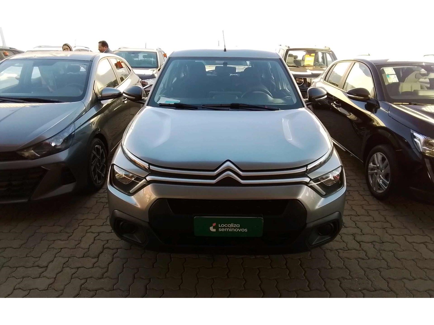 //www.autoline.com.br/carro/citroen/c3-10-live-pack-6v-flex-4p-manual/2023/brasilia-df/24593941