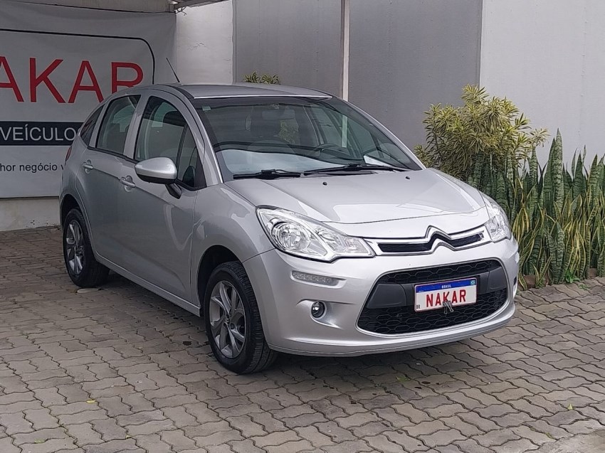 //www.autoline.com.br/carro/citroen/c3-12-origine-12v-flex-4p-manual/2018/porto-alegre-rs/24819187