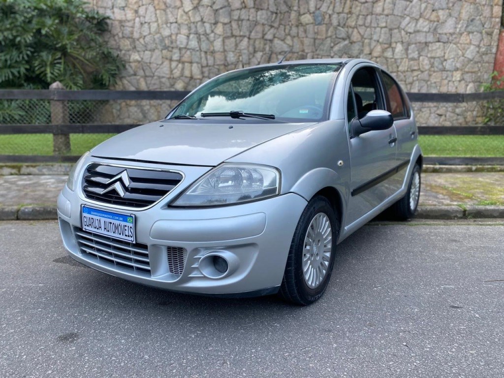 //www.autoline.com.br/carro/citroen/c3-14-glx-8v-flex-4p-manual/2011/guaruja-sp/24820243