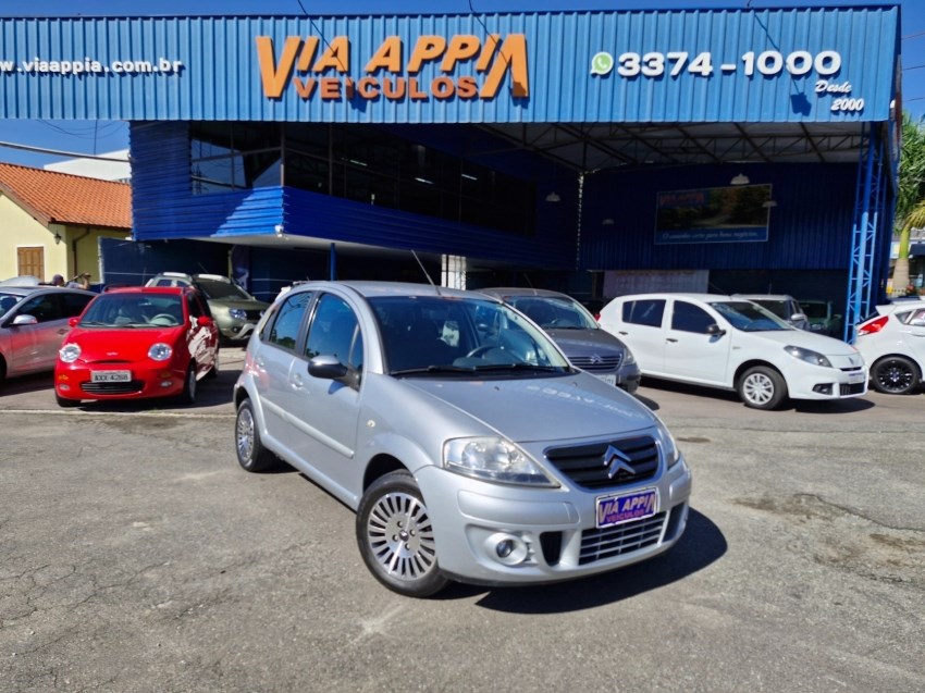 //www.autoline.com.br/carro/citroen/c3-14-glx-8v-flex-4p-manual/2011/curitiba-pr/24878535