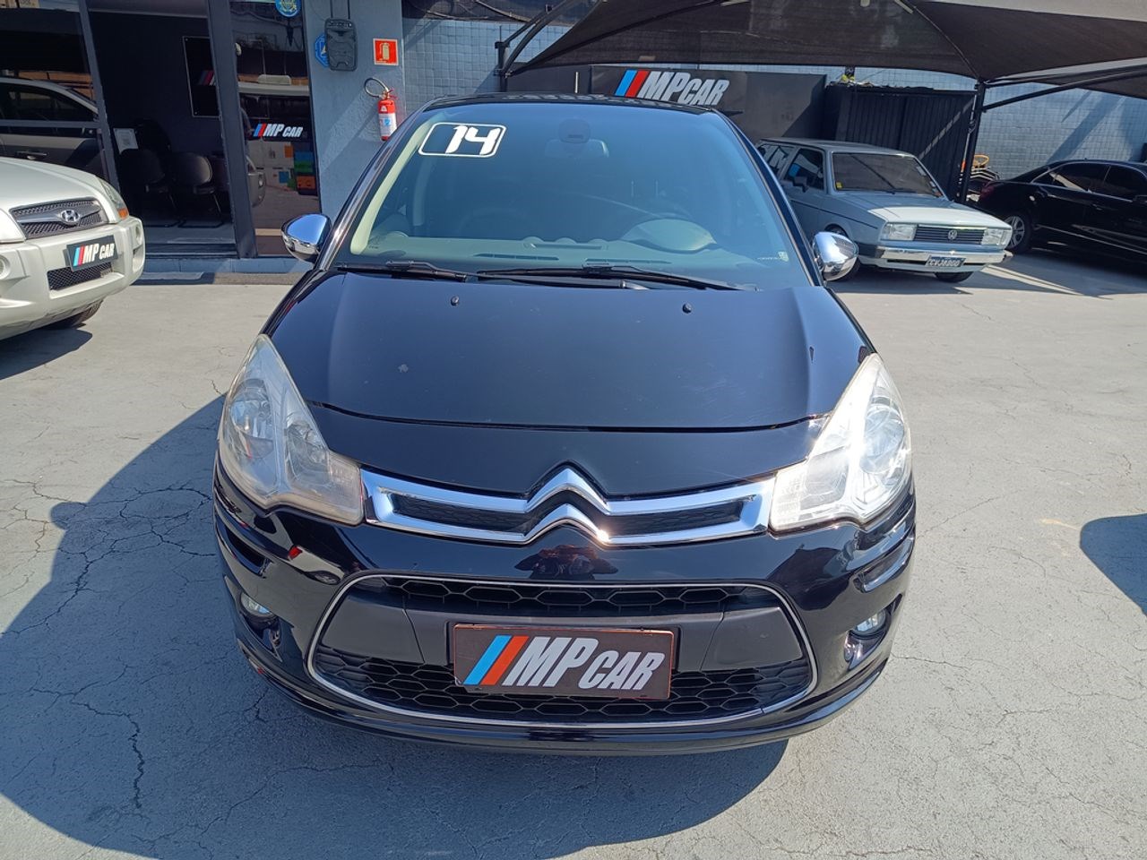 //www.autoline.com.br/carro/citroen/c3-16-120-exclusive-16v-flex-4p-automatico/2014/sao-bernardo-do-campo-sp/24901337
