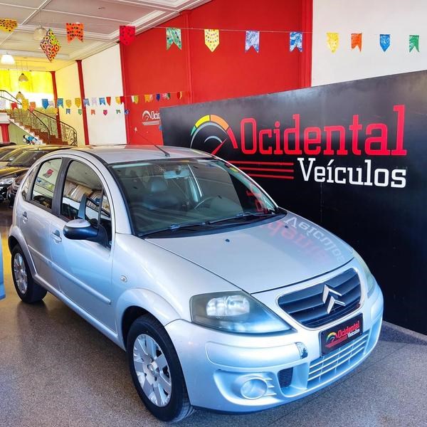 //www.autoline.com.br/carro/citroen/c3-14-glx-8v-flex-4p-manual/2012/brasilia-df/24912764