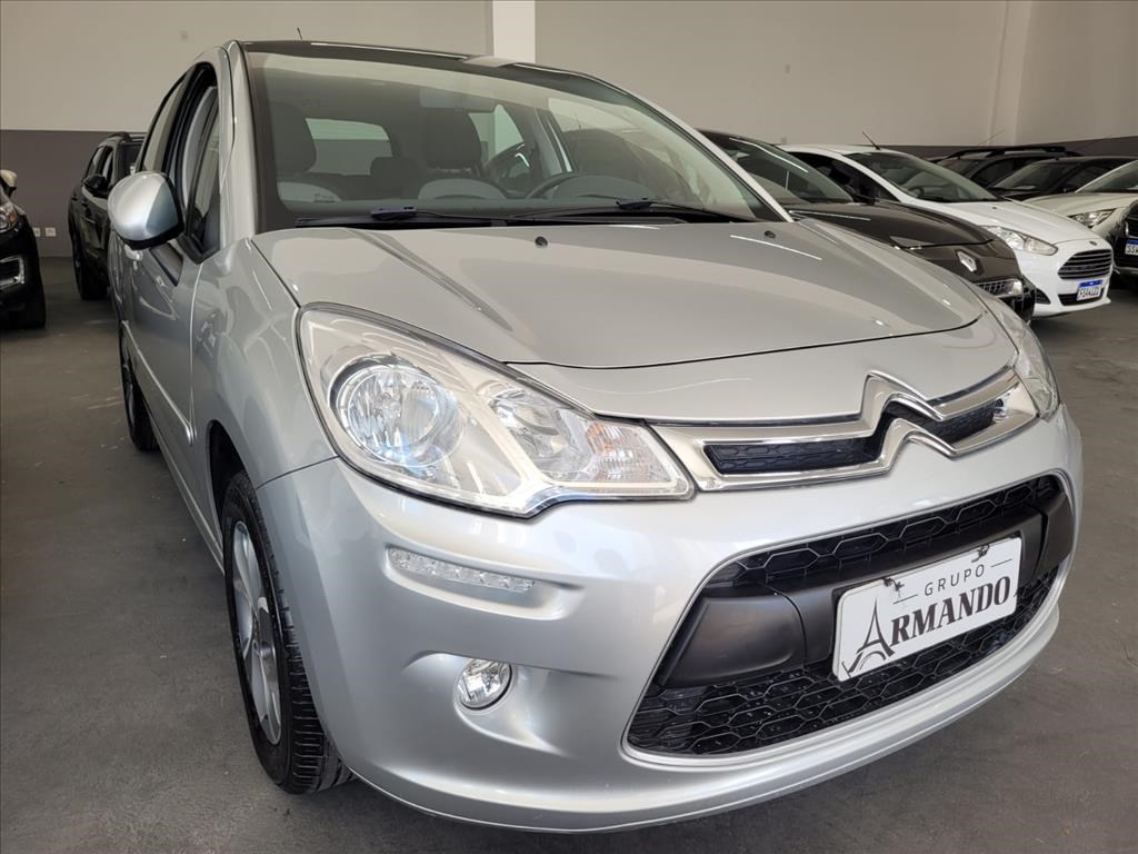 //www.autoline.com.br/carro/citroen/c3-16-120-tendance-16v-flex-4p-automatico/2018/sao-bernardo-do-campo-sp/24917197