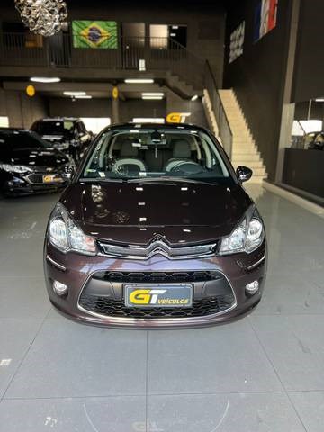 //www.autoline.com.br/carro/citroen/c3-16-120-exclusive-16v-flex-4p-automatico/2018/louveira-sp/24934082