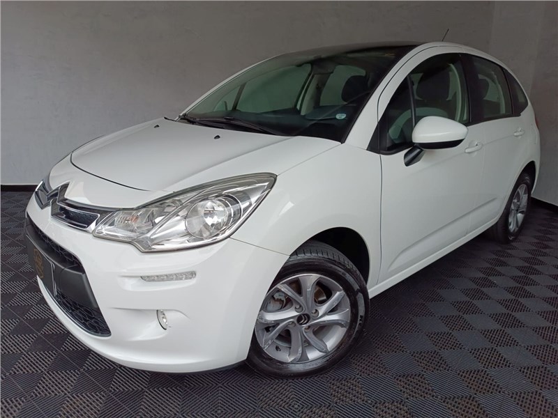 //www.autoline.com.br/carro/citroen/c3-16-120-tendance-16v-flex-4p-automatico/2016/sao-carlos-sp/24975101