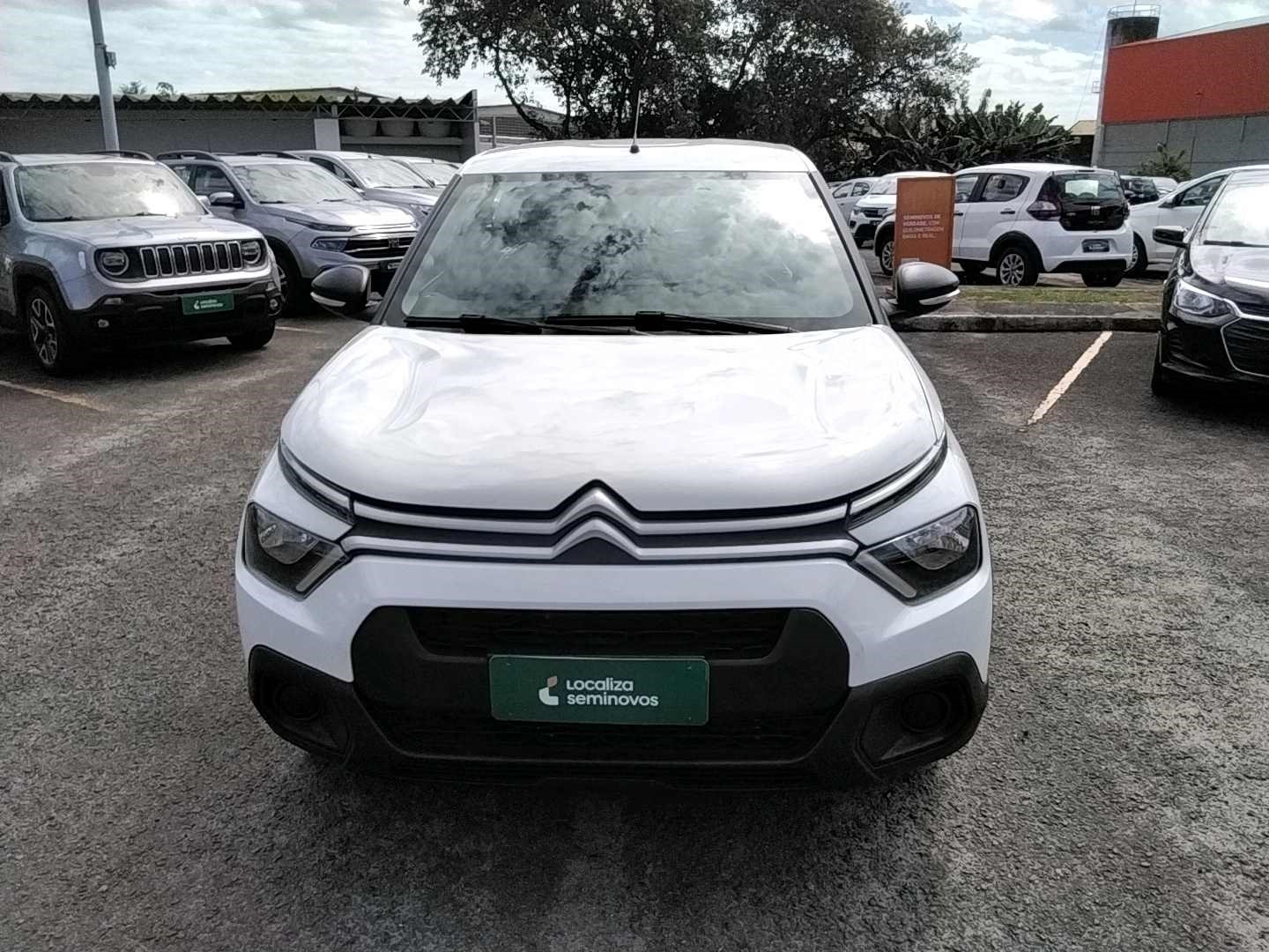 //www.autoline.com.br/carro/citroen/c3-10-live-pack-6v-flex-4p-manual/2023/sao-paulo-sp/25005785