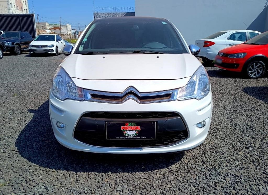 //www.autoline.com.br/carro/citroen/c3-16-120-exclusive-16v-flex-4p-manual/2014/uberaba-mg/25029152