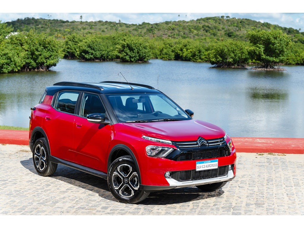 //www.autoline.com.br/carro/citroen/c3-aircross-10-turbo-200-shine-12v-flex-4p-automatico/2024/rio-de-janeiro-rj/24911569