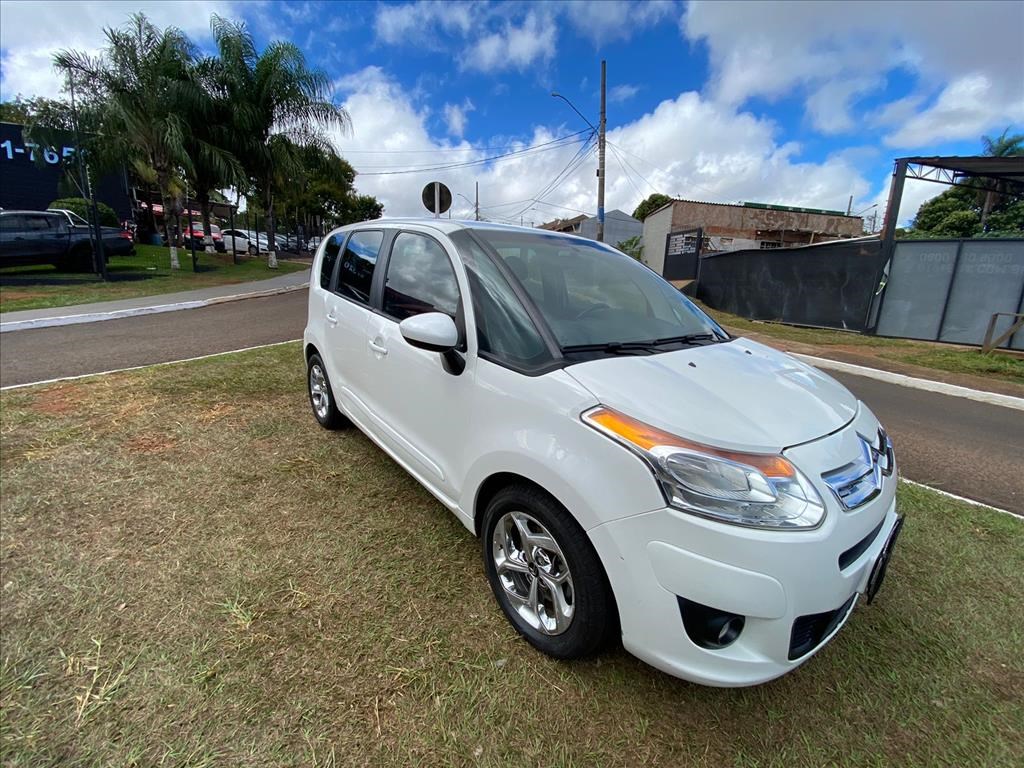 //www.autoline.com.br/carro/citroen/c3-picasso-15-glx-8v-flex-4p-manual/2013/campo-grande-ms/23317434