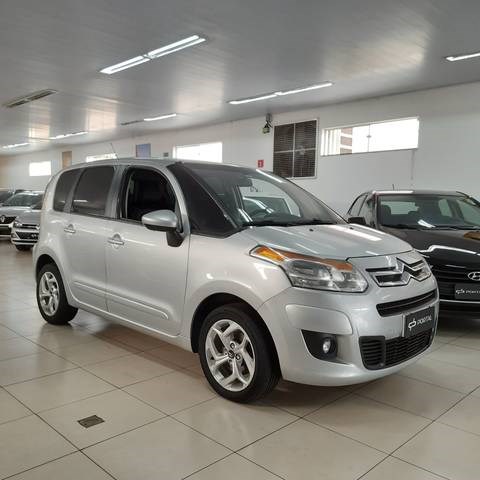 //www.autoline.com.br/carro/citroen/c3-picasso-16-tendance-16v-flex-4p-automatico/2015/jau-sp/23388038