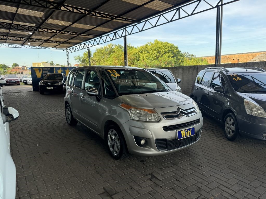 //www.autoline.com.br/carro/citroen/c3-picasso-16-120-exclusive-16v-flex-4p-manual/2013/gravatai-rs/23768456