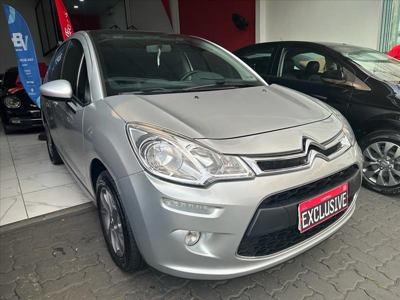 //www.autoline.com.br/carro/citroen/c3-picasso-16-tendance-16v-flex-4p-automatico/2015/campinas-sp/24799857