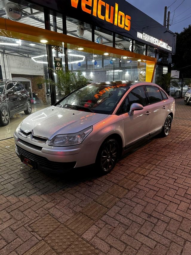 //www.autoline.com.br/carro/citroen/c4-20-exclusive-16v-143cv-4p-flex-automatico/2009/canoas-rs/24515292