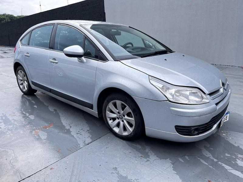 //www.autoline.com.br/carro/citroen/c4-20-glx-16v-143cv-4p-flex-manual/2013/cascavel-pr/24863078