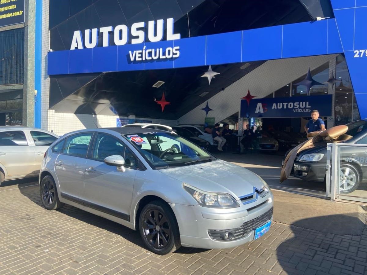 //www.autoline.com.br/carro/citroen/c4-20-hatch-glx-16v-flex-4p-manual/2010/cascavel-pr/24879423