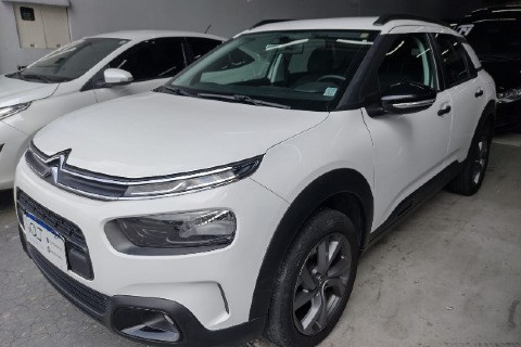 //www.autoline.com.br/carro/citroen/c4-cactus-16-feel-16v-flex-4p-automatico/2022/sao-paulo-sp/23106412