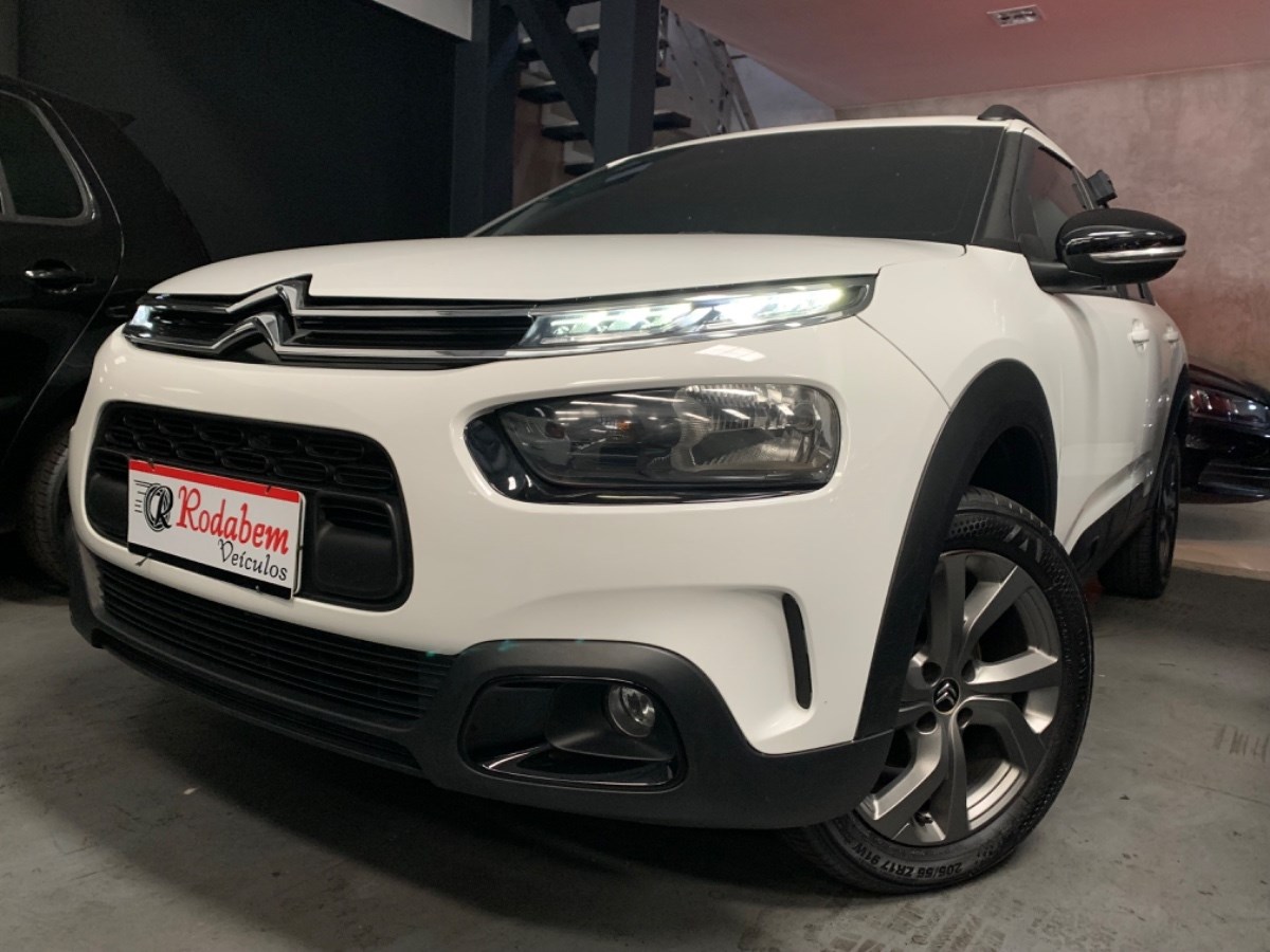 //www.autoline.com.br/carro/citroen/c4-cactus-16-feel-16v-flex-4p-automatico/2022/belem-pa/24519386
