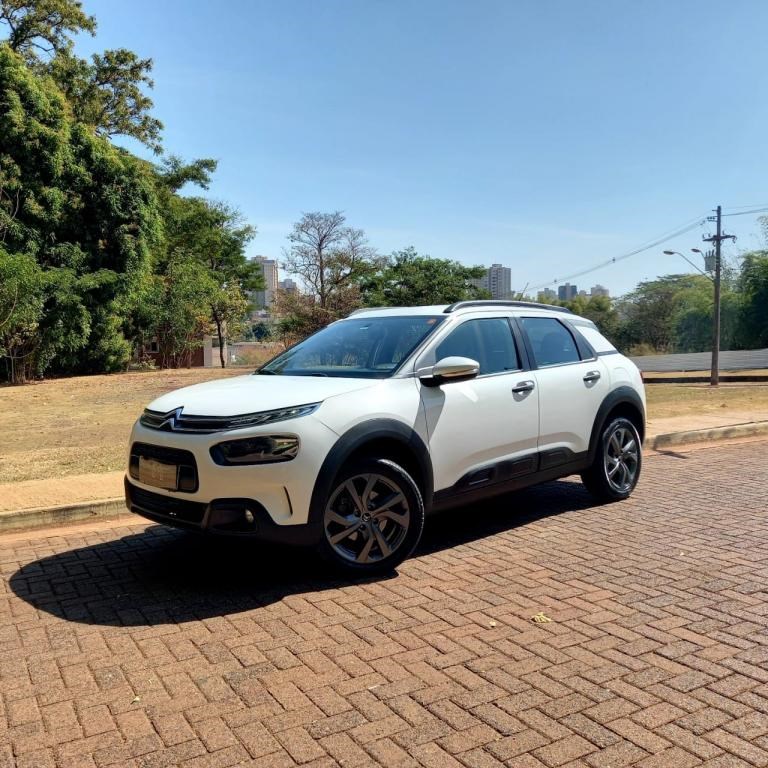 //www.autoline.com.br/carro/citroen/c4-cactus-16-feel-16v-flex-4p-automatico/2023/ribeirao-preto-sp/24875974