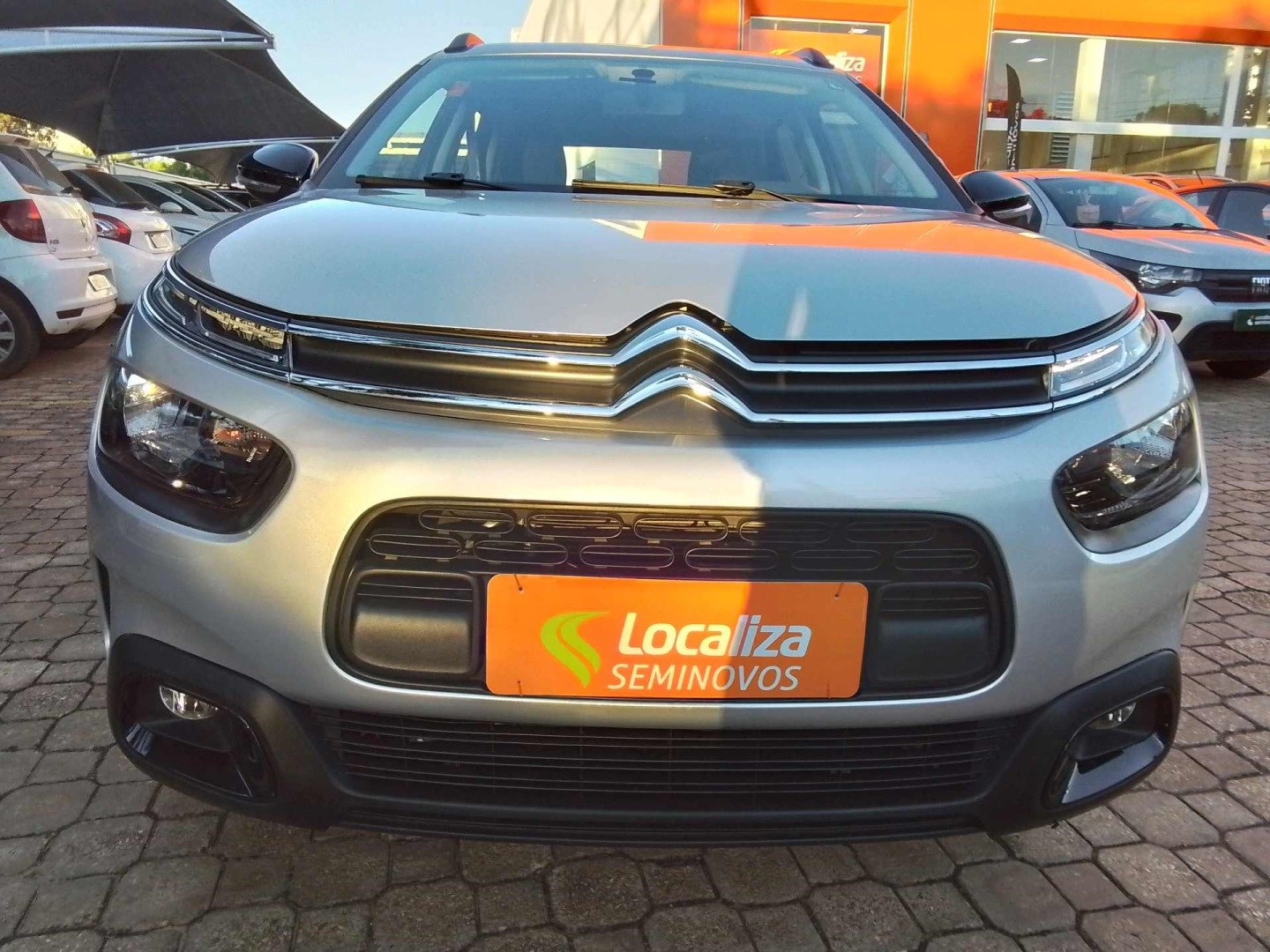 //www.autoline.com.br/carro/citroen/c4-cactus-16-feel-16v-flex-4p-automatico/2023/sao-paulo-sp/24884953