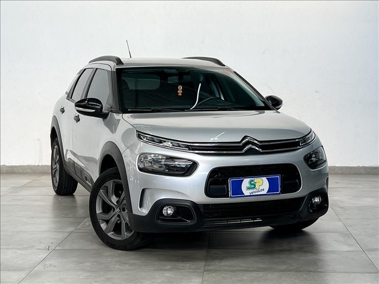 //www.autoline.com.br/carro/citroen/c4-cactus-16-feel-16v-flex-4p-automatico/2022/sao-paulo-sp/25015219