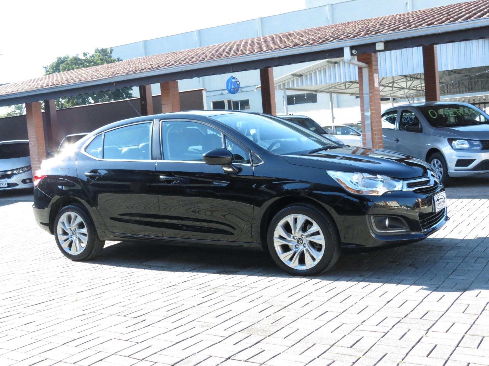 //www.autoline.com.br/carro/citroen/c4-lounge-16-exclusive-16v-flex-4p-turbo-automatico/2015/joinville-sc/24255737