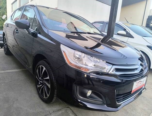 //www.autoline.com.br/carro/citroen/c4-lounge-16-exclusive-16v-flex-4p-turbo-automatico/2015/louveira-sp/24312321