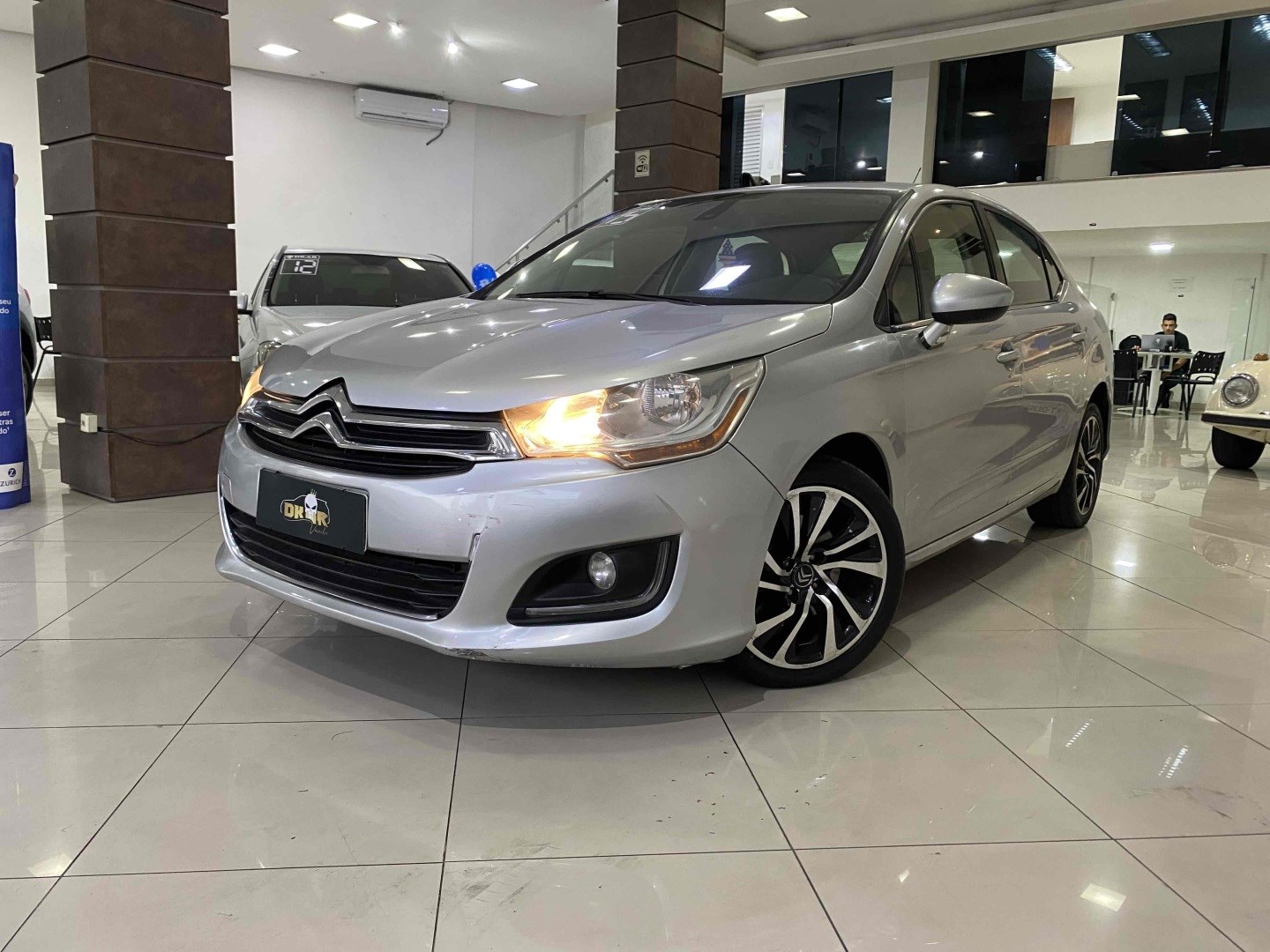 //www.autoline.com.br/carro/citroen/c4-lounge-16-exclusive-16v-flex-4p-turbo-automatico/2015/rio-de-janeiro-rj/24322704