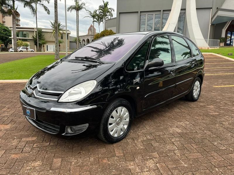 //www.autoline.com.br/carro/citroen/c4-picasso-20-exclusive-16v-gasolina-4p-automatico/2009/cafelandia-pr/24898488