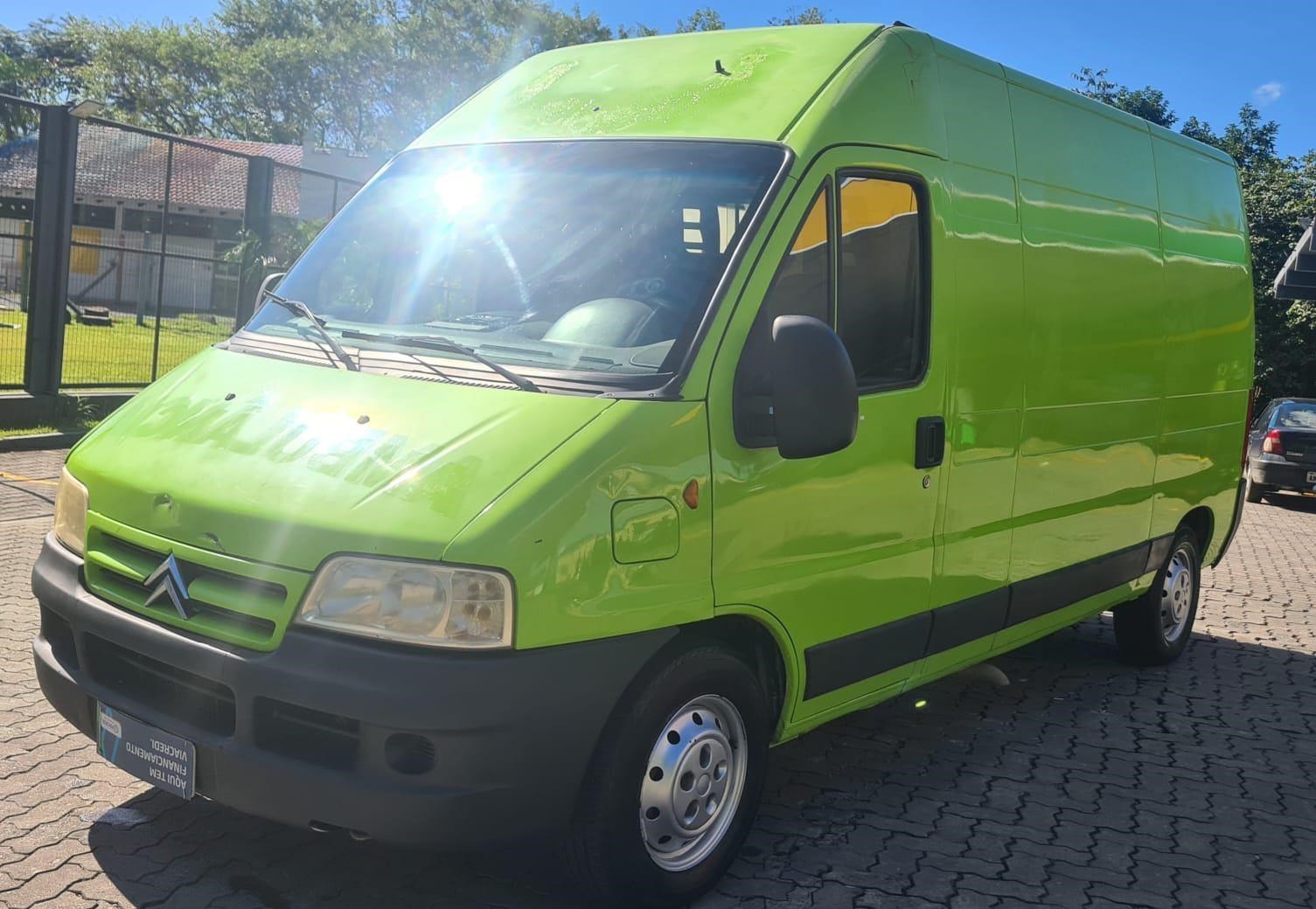 //www.autoline.com.br/carro/citroen/jumper-23-hdi-furgao-35lh-ta-16v-diesel-4p-turbo-man/2013/blumenau-sc/24077811
