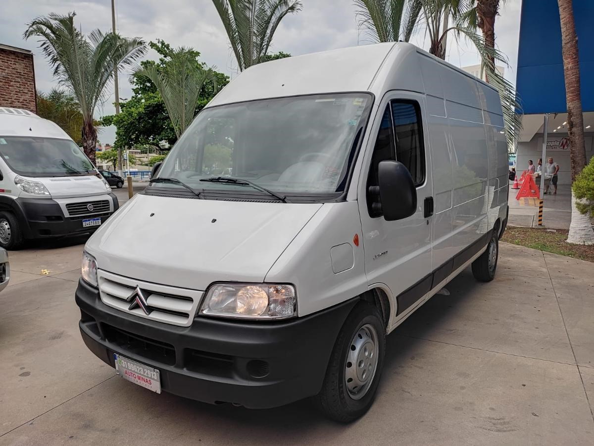 //www.autoline.com.br/carro/citroen/jumper-23-hdi-furgao-35lh-ta-16v-diesel-4p-turbo-man/2014/belo-horizonte-mg/24426178