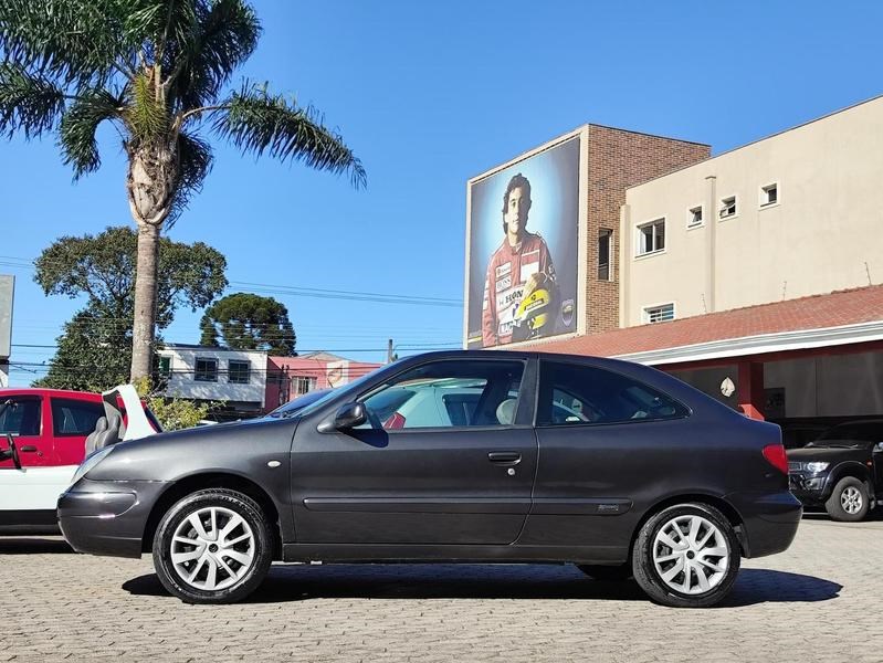 //www.autoline.com.br/carro/citroen/xsara-16-glx-16v-gasolina-4p-manual/2001/curitiba-pr/25031398