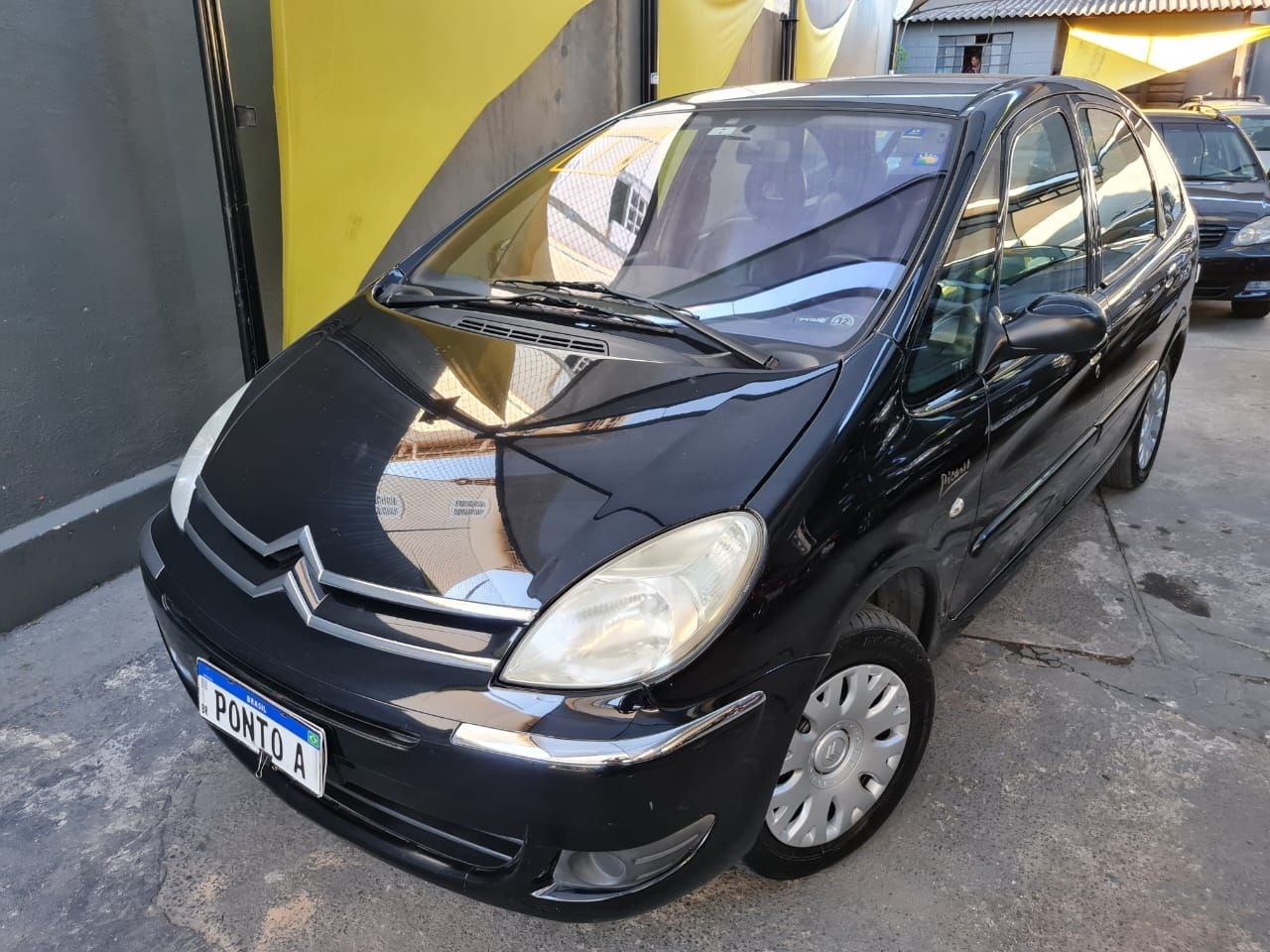 //www.autoline.com.br/carro/citroen/xsara-picasso-16-glx-16v-flex-4p-manual/2011/campinas-sp/21263454