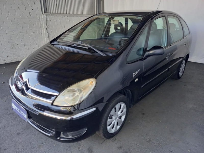 //www.autoline.com.br/carro/citroen/xsara-picasso-16-glx-16v-flex-4p-manual/2009/curitiba-pr/23857030