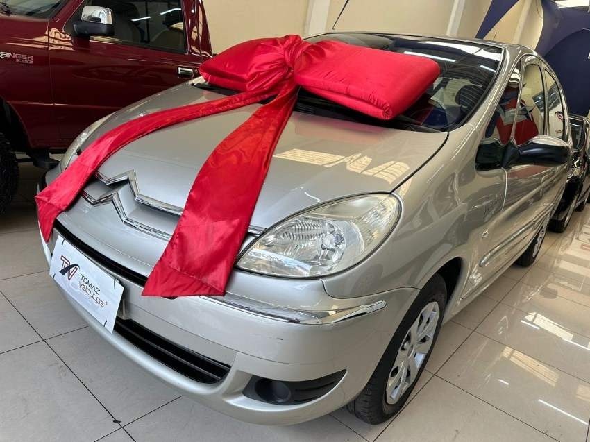//www.autoline.com.br/carro/citroen/xsara-picasso-16-glx-16v-flex-4p-manual/2010/campinas-sp/24309304