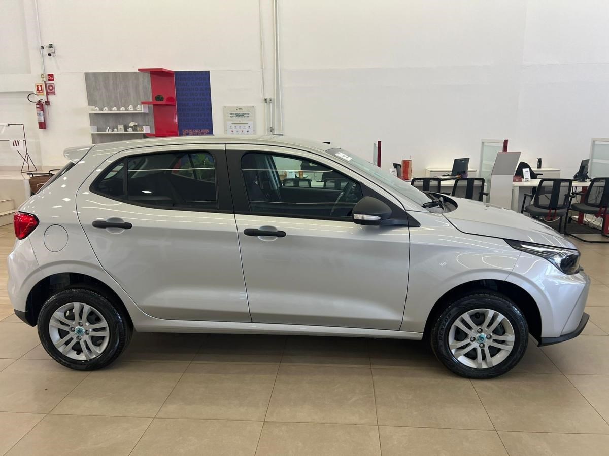 //www.autoline.com.br/carro/fiat/argo-13-drive-flex-4p-cvt/2024/brasilia-df/23857379