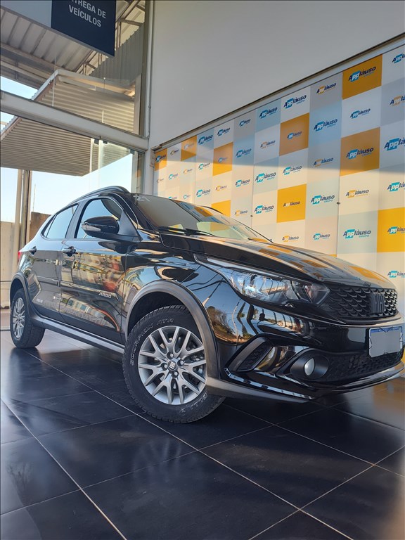 //www.autoline.com.br/carro/fiat/argo-18-trekking-16v-flex-4p-automatico/2021/tatui-sp/24205029