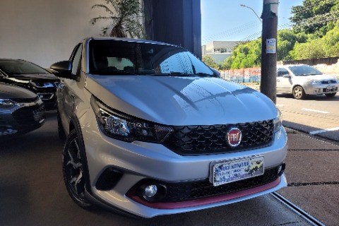 //www.autoline.com.br/carro/fiat/argo-18-hgt-16v-flex-4p-automatico/2018/sao-carlos-sp/24514655