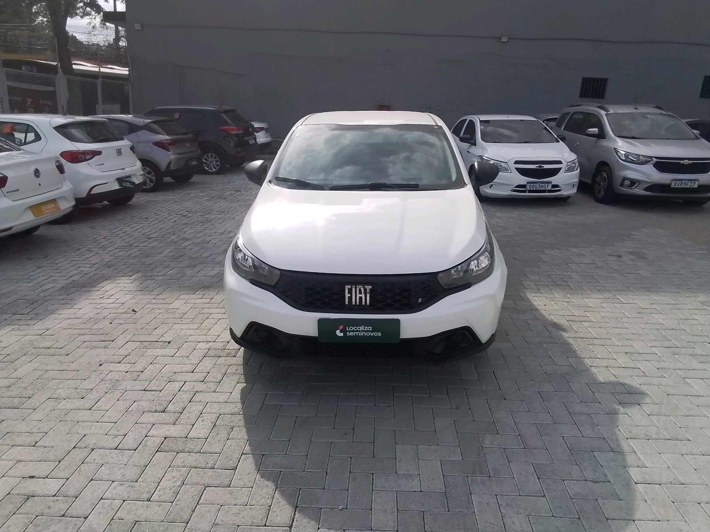 //www.autoline.com.br/carro/fiat/argo-10-6v-flex-4p-manual/2023/sao-paulo-sp/24695398
