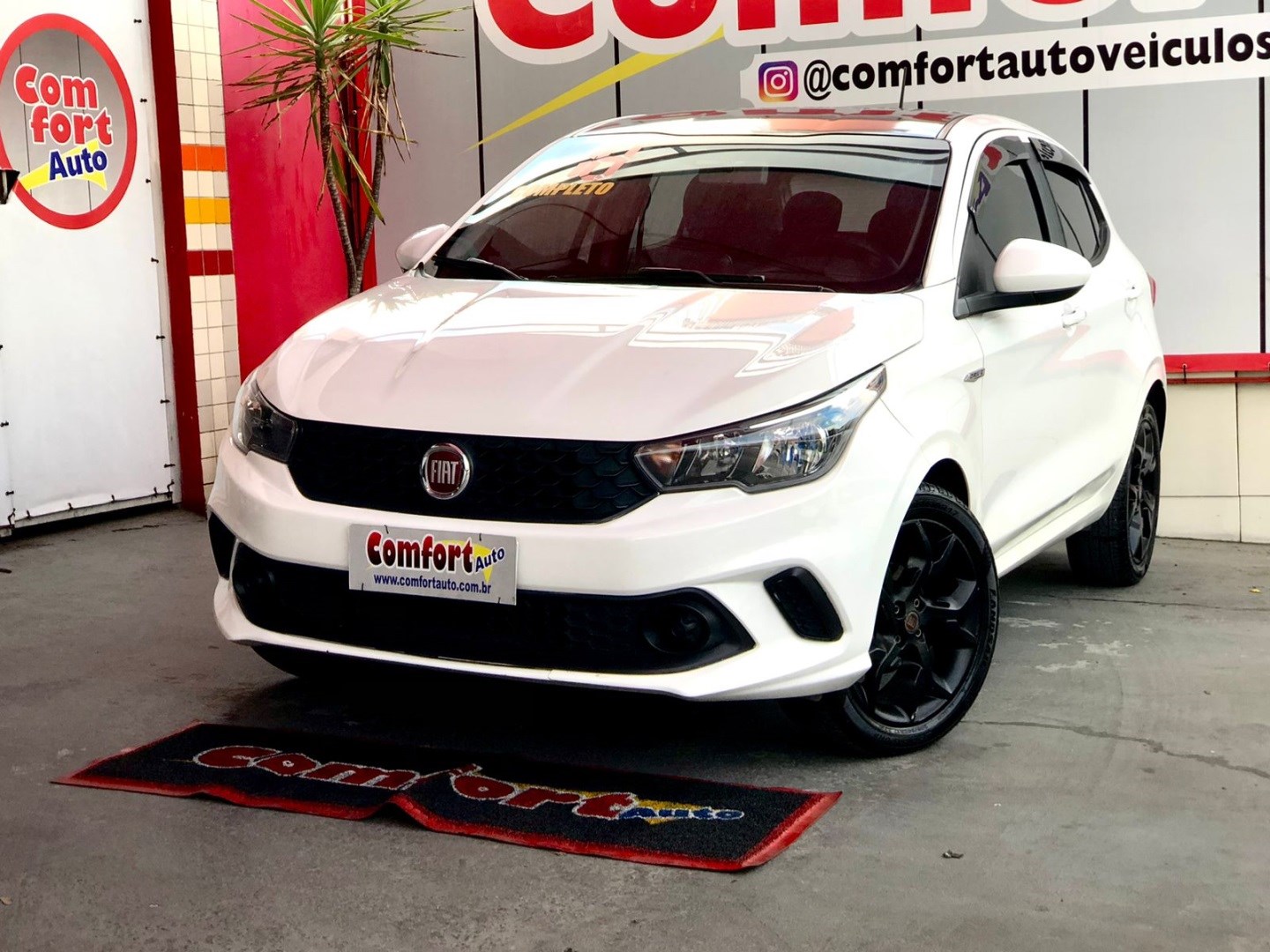 //www.autoline.com.br/carro/fiat/argo-10-drive-6v-flex-4p-manual/2018/sao-joao-de-meriti-rj/24720335