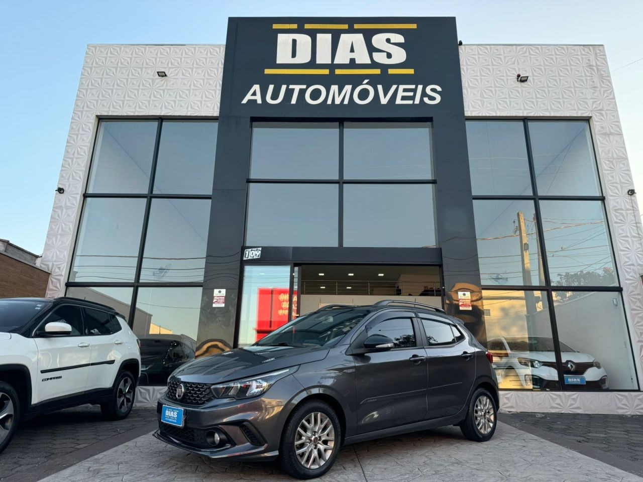 //www.autoline.com.br/carro/fiat/argo-18-precision-16v-flex-4p-automatico/2020/santa-barbara-doeste-sp/24838333
