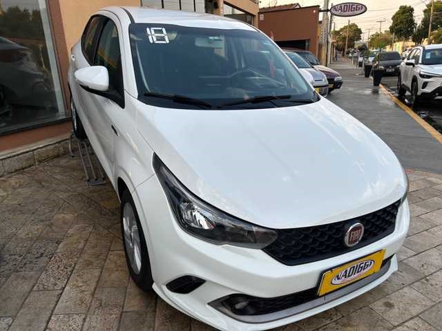 //www.autoline.com.br/carro/fiat/argo-13-drive-8v-flex-4p-automatizado/2018/cosmopolis-sp/24876435