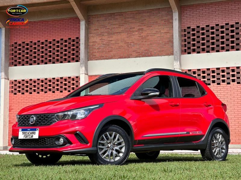 //www.autoline.com.br/carro/fiat/argo-18-trekking-16v-flex-4p-automatico/2020/jatai-go/24907599