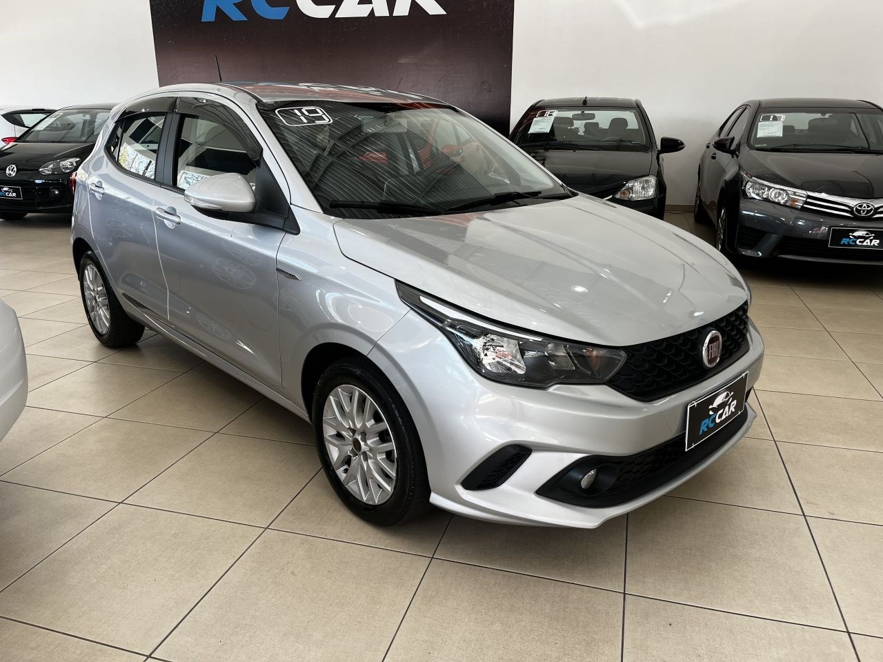 //www.autoline.com.br/carro/fiat/argo-18-precision-16v-flex-4p-automatico/2019/rio-claro-sp/25009120
