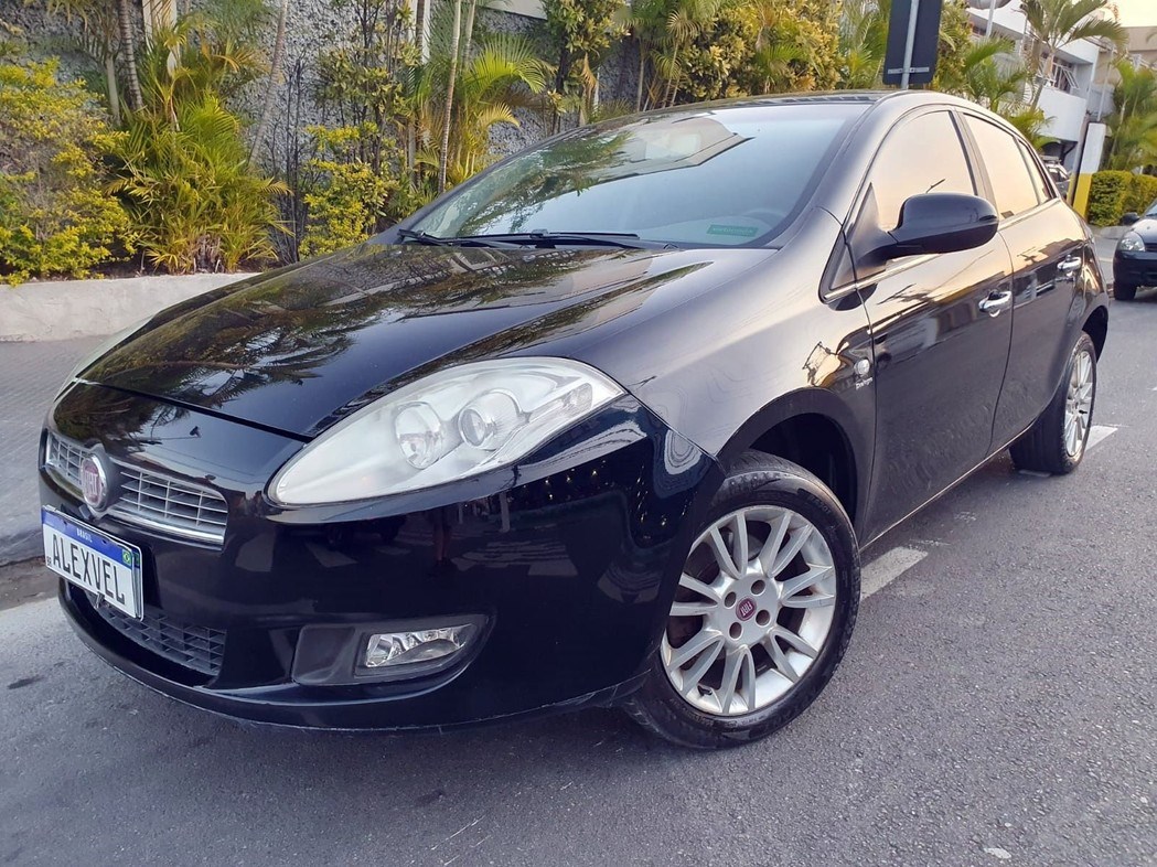 //www.autoline.com.br/carro/fiat/bravo-18-essence-16v-flex-4p-dualogic/2013/osasco-sp/24824220