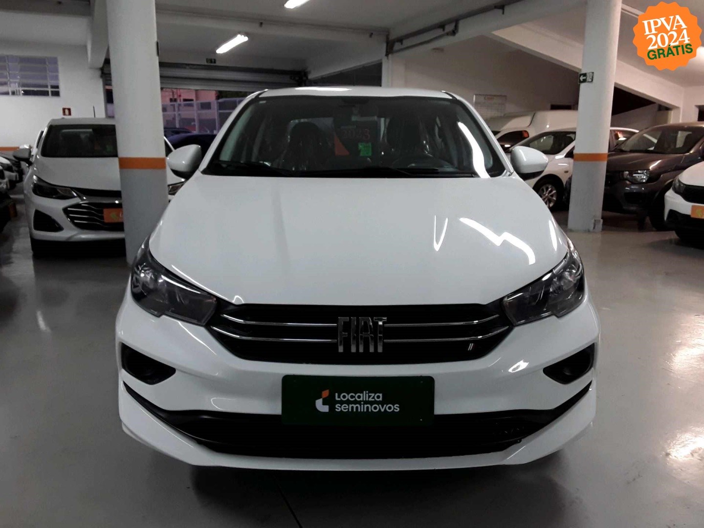 //www.autoline.com.br/carro/fiat/cronos-10-6v-flex-4p-manual/2023/uberlandia-mg/24469073