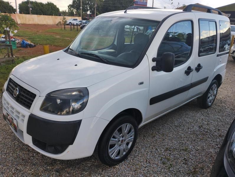 //www.autoline.com.br/carro/fiat/doblo-18-essence-7l-16v-flex-4p-manual/2019/brasilia-df/24115096