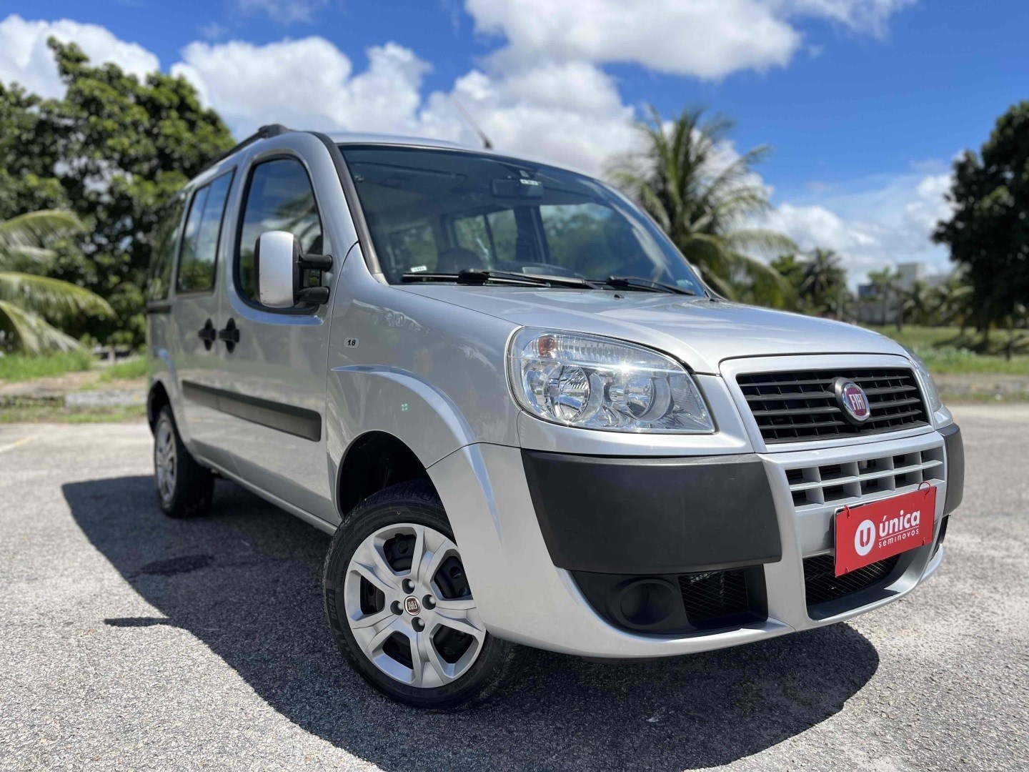 //www.autoline.com.br/carro/fiat/doblo-18-essence-16v-flex-4p-manual/2018/natal-rn/24663067