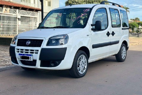 //www.autoline.com.br/carro/fiat/doblo-18-essence-7l-16v-flex-4p-manual/2021/brasilia-df/24797956