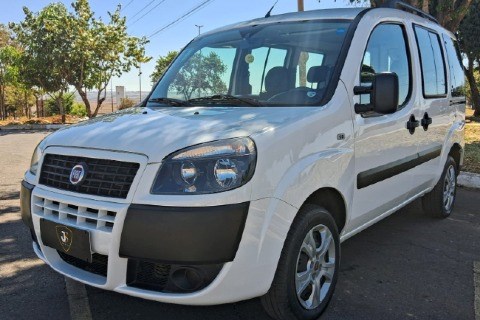 //www.autoline.com.br/carro/fiat/doblo-18-essence-7l-16v-flex-4p-manual/2019/brasilia-df/24799462