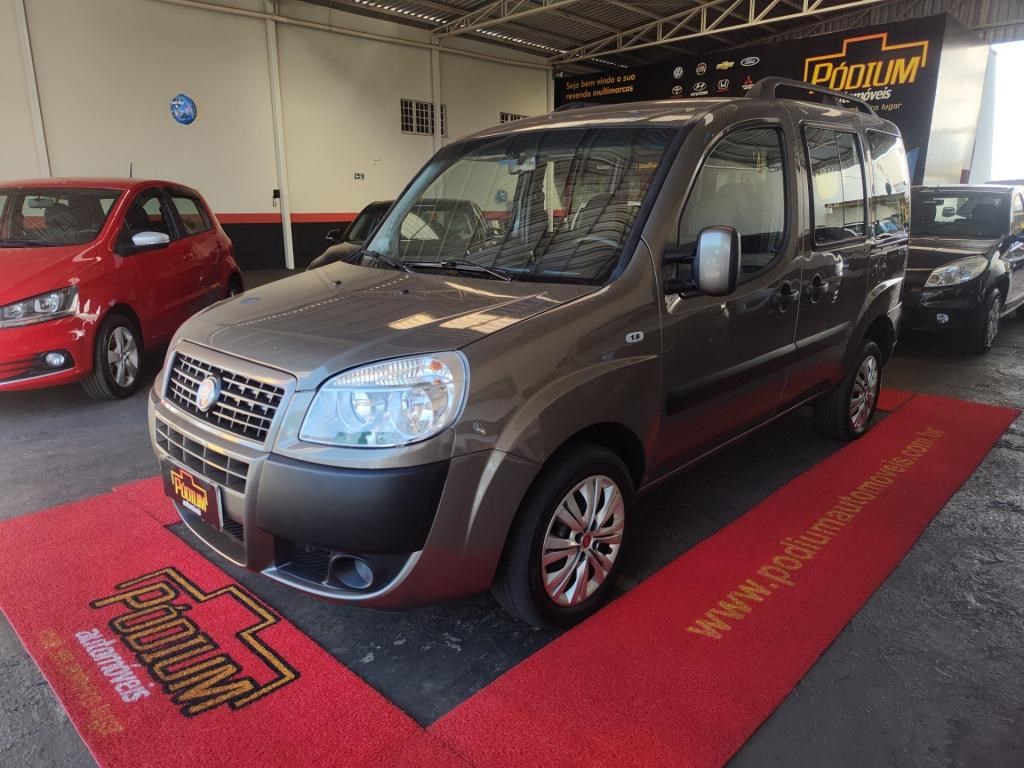 //www.autoline.com.br/carro/fiat/doblo-18-essence-16v-flex-4p-manual/2015/uberlandia-mg/24814964